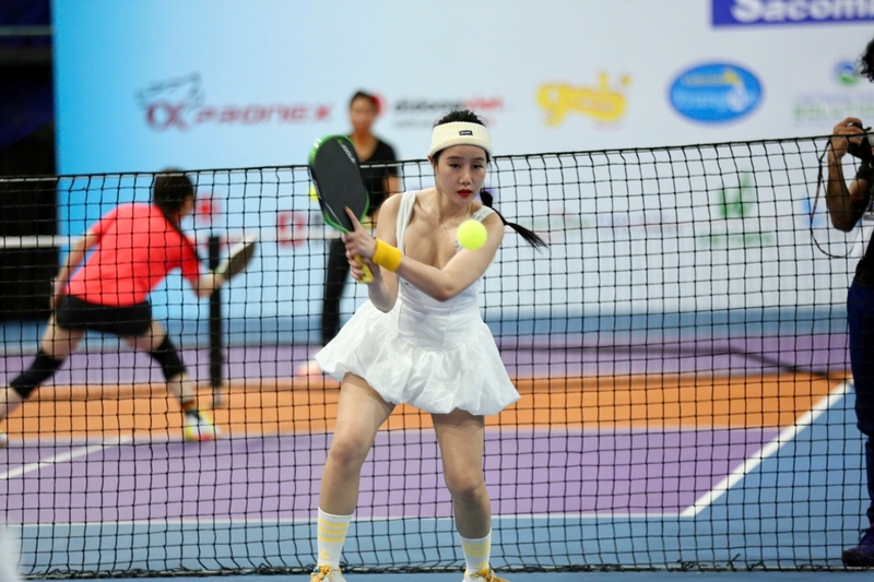 Pickleball là môn thể thao dễ tiếp cận, phù hợp với nhiều độ tuổi và trình độ. 