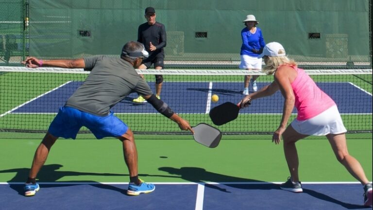 Luật chơi Pickleball chi tiết cho người mới bắt đầu dễ hiểu, dễ nhớ