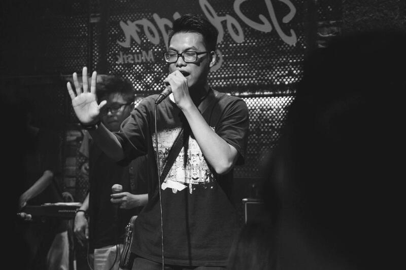 Rap nổi bật bởi lời nhiều, flow đa dạng, beat rõ nhịp và thông điệp trực diện.